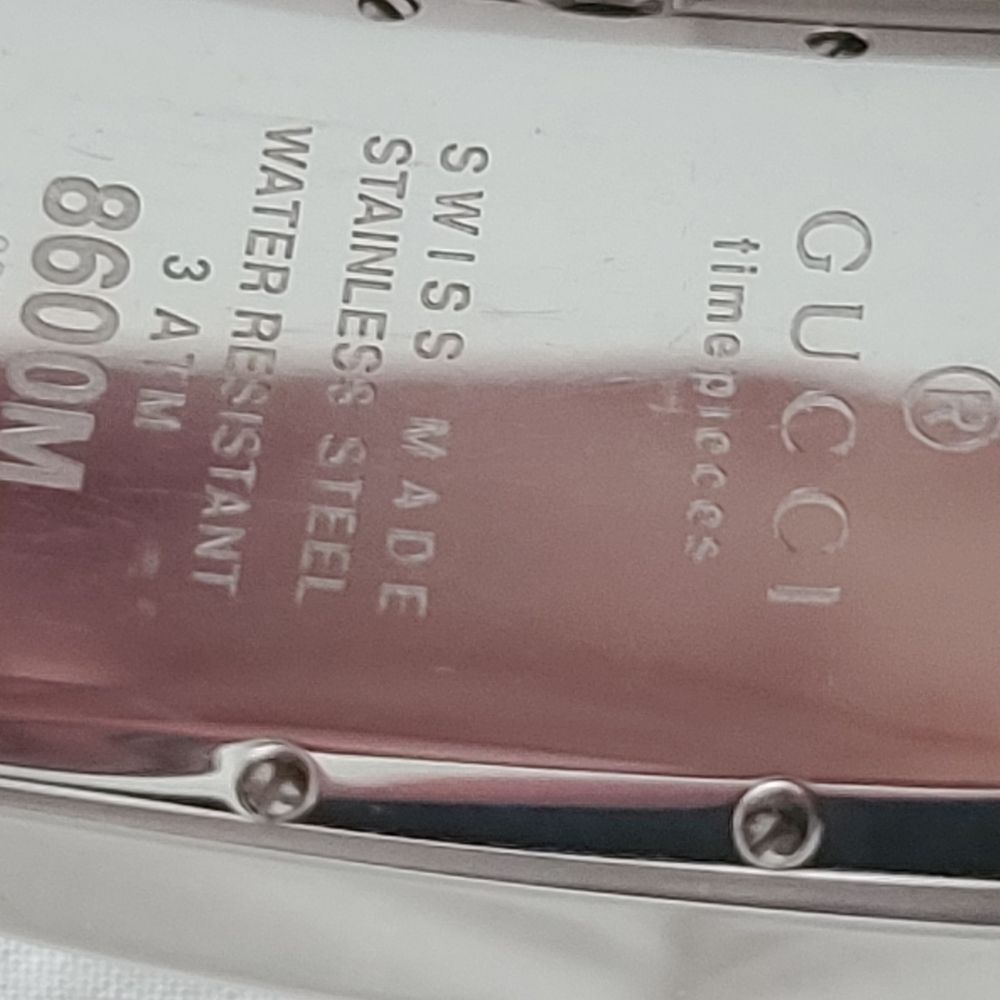 Gucci Men's Silver Timepieces 3 ATM 8600M Stainless Steel Water Resistant Watch - Picture 9 of 11